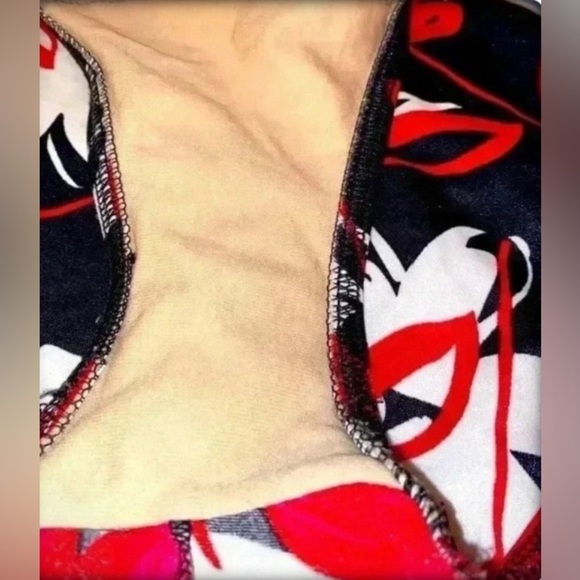 Body ID Ladies Retro 1 PC Swimsuit, BLK Background -RED/WHT Floral Pattern SZ 10 - Picture 6 of 6